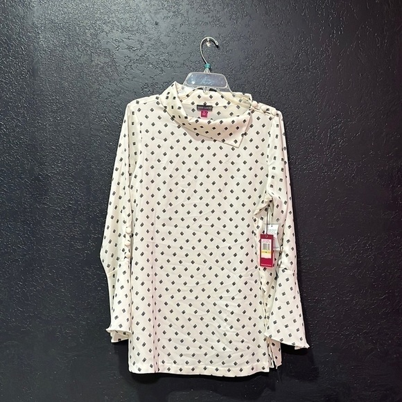 VINCE CAMUTO Diamond Pattern 100% Polyester Blouse Size M NWT - Picture 1 of 7